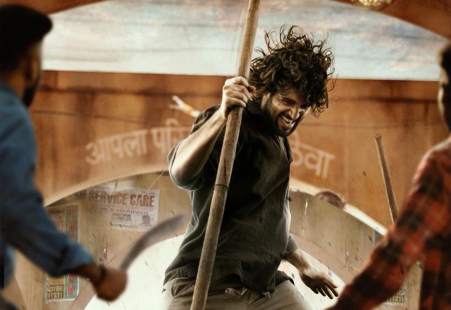 ఇండస్ట్రీ మాట : “లైగర్” కి ఎలా లేదన్నా ఇంత స్థాయి నష్టం తప్పదా.?