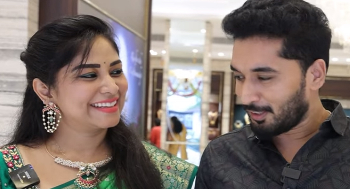 భార్య నగల షాపింగ్ కి భయపడి దేవుడికి దండం పెట్టుకున్న డాక్టర్ బాబు..!