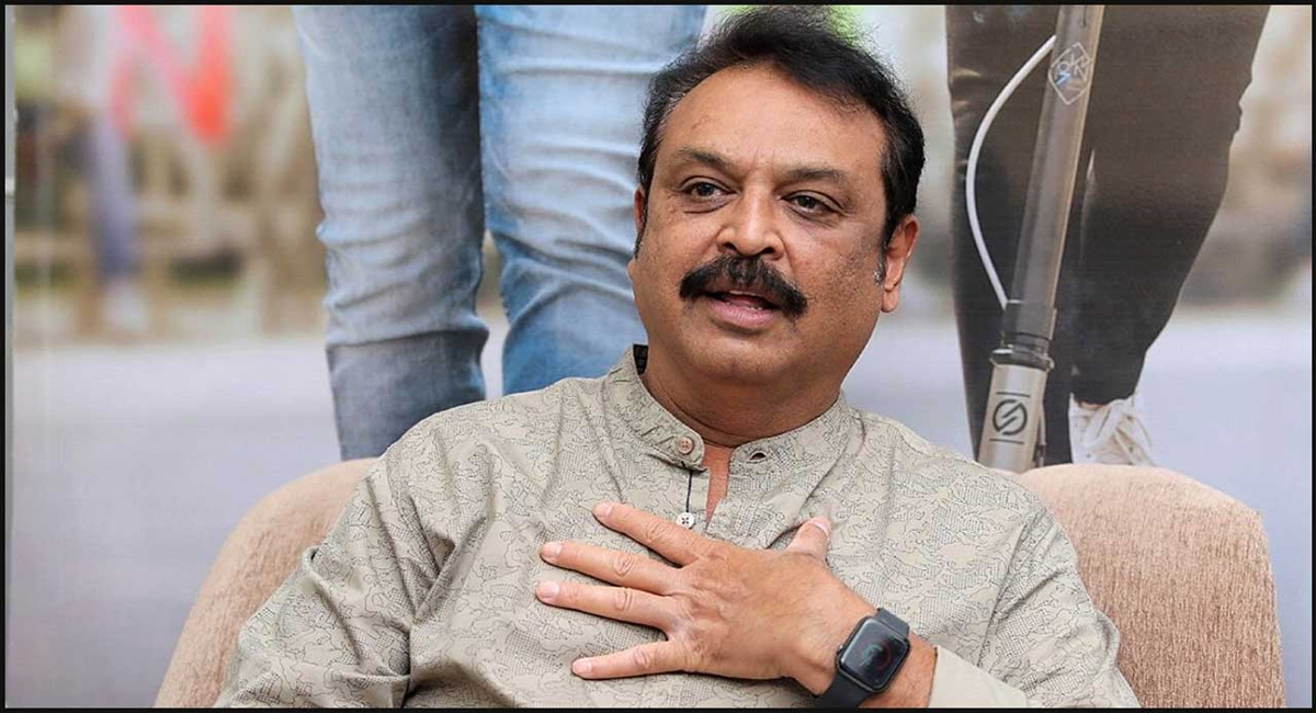 ప్రేక్షకులు థియేటర్లకు రాకపోవడానికి అదే ప్రధాన కారణం.. నరేష్ కామెంట్స్ వైరల్!