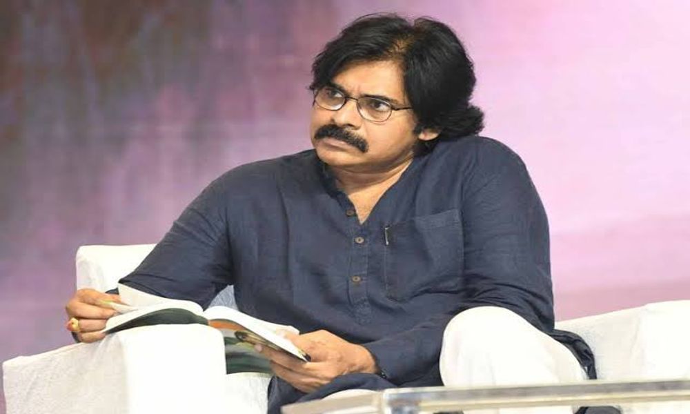 ఇండస్ట్రీ టాక్ : పవన్ కళ్యాణ్ అప్పుడు వరకు కనిపించడట..!