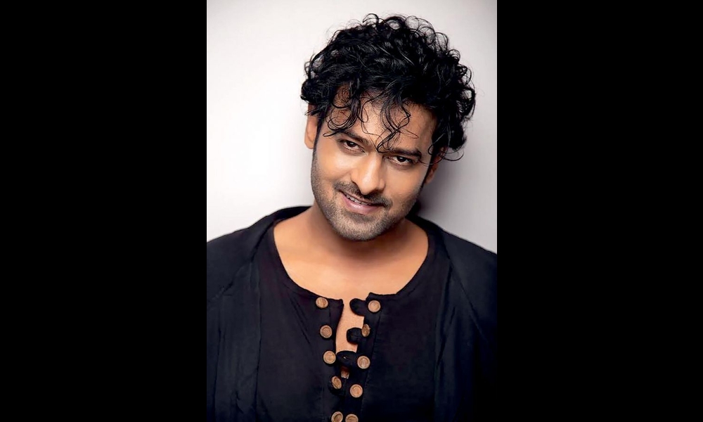   మొదటి సారి అలాంటి పాత్రలో ప్రభాస్