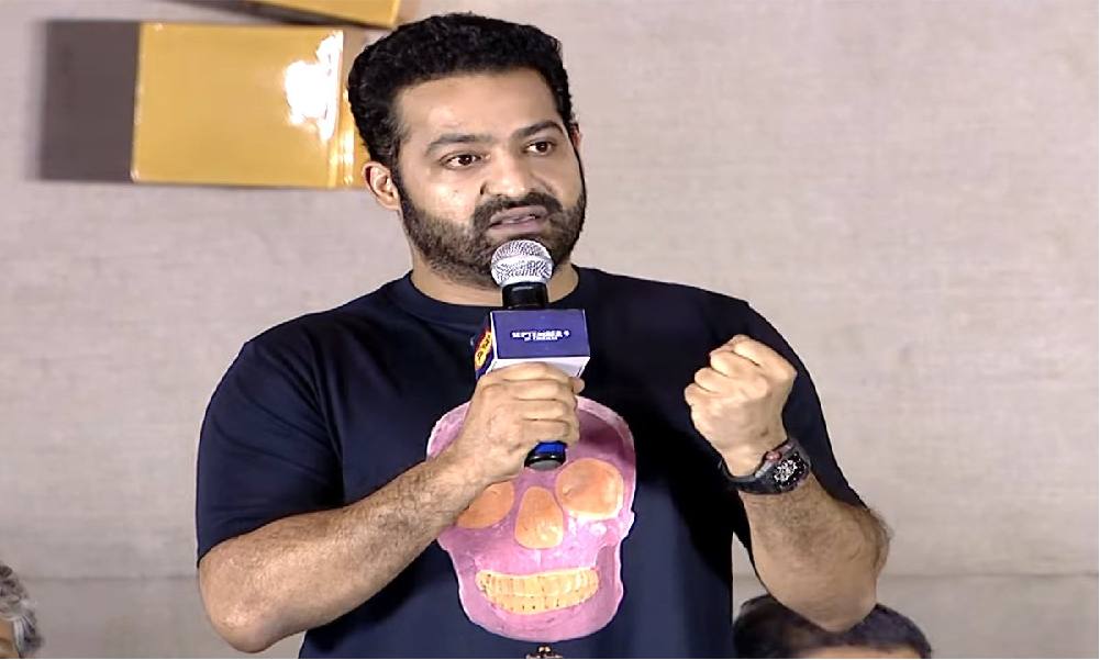 ఎన్టీఆర్ వ్యవహార శైలి పై మండిపడుతున్న టీడీపీ ఫ్యాన్స్ !