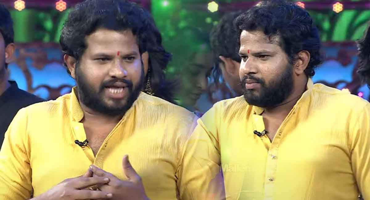 హైపర్ ఆది ప్రవర్తన పై మండిపడ్డ ప్రేక్షకులు.. ఆడవారు అంటే చులకన అంటూ..?