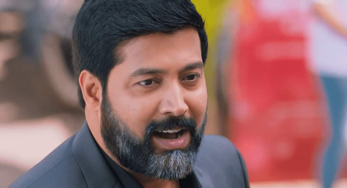 సినీ ఇండస్ట్రీని మాఫియాతో పోల్చిన హీరో ఆకాష్.. వైరల్ కామెంట్స్!