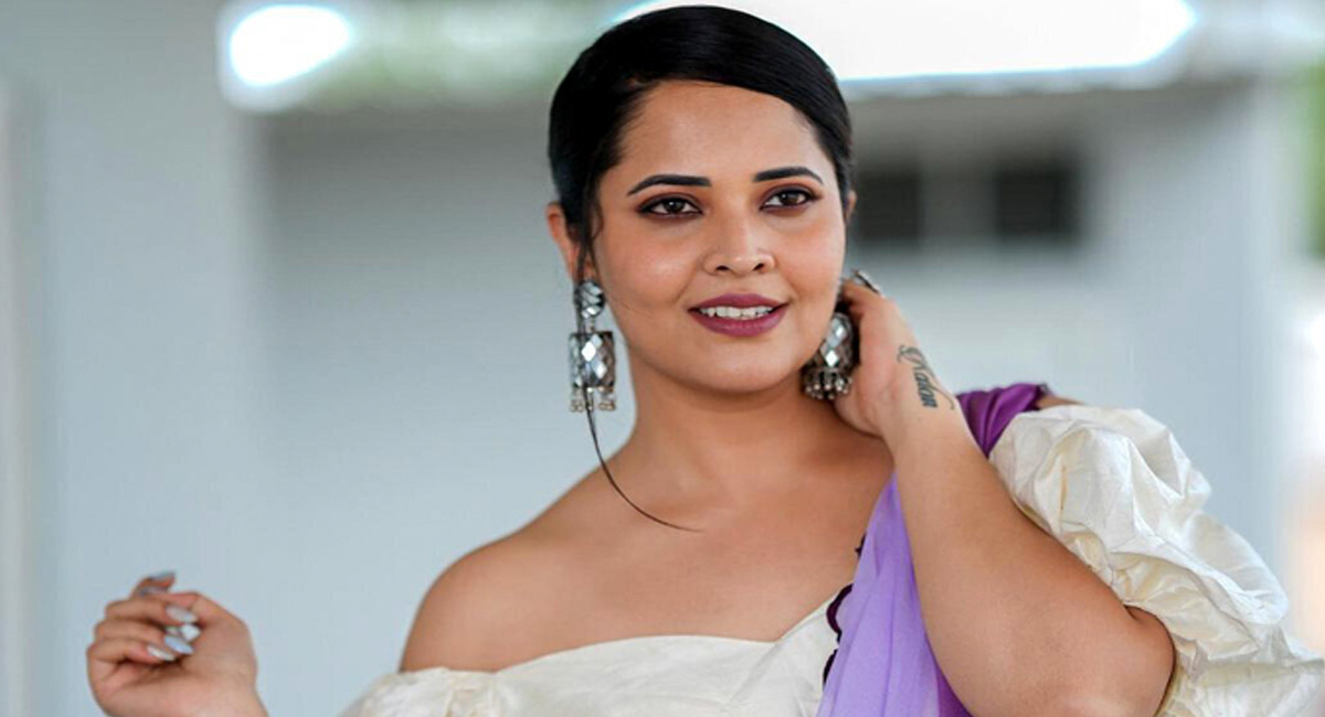 అందాల యాంకర్ అనసూయ ఆస్తుల చిట్టా ఎంతో తెలిస్తే షాక్ అవ్వాల్సిందే?