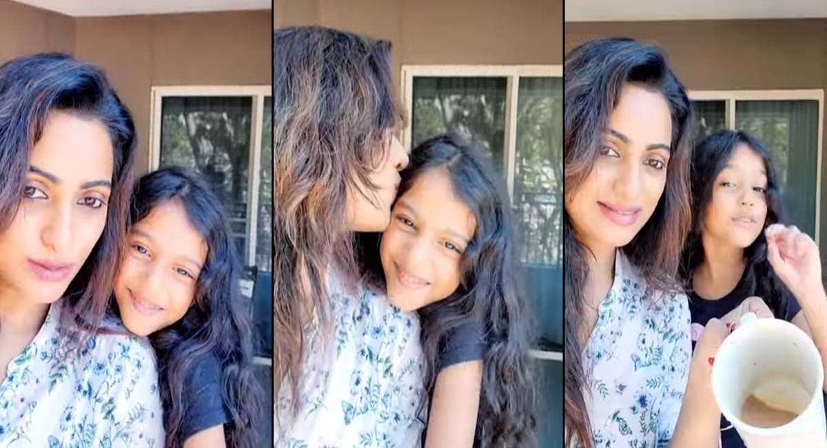 కూతురిపై ప్రేమను కురిపించిన గ్లామరస్ యాంకర్… వైరల్ అవుతున్న వీడియో…!