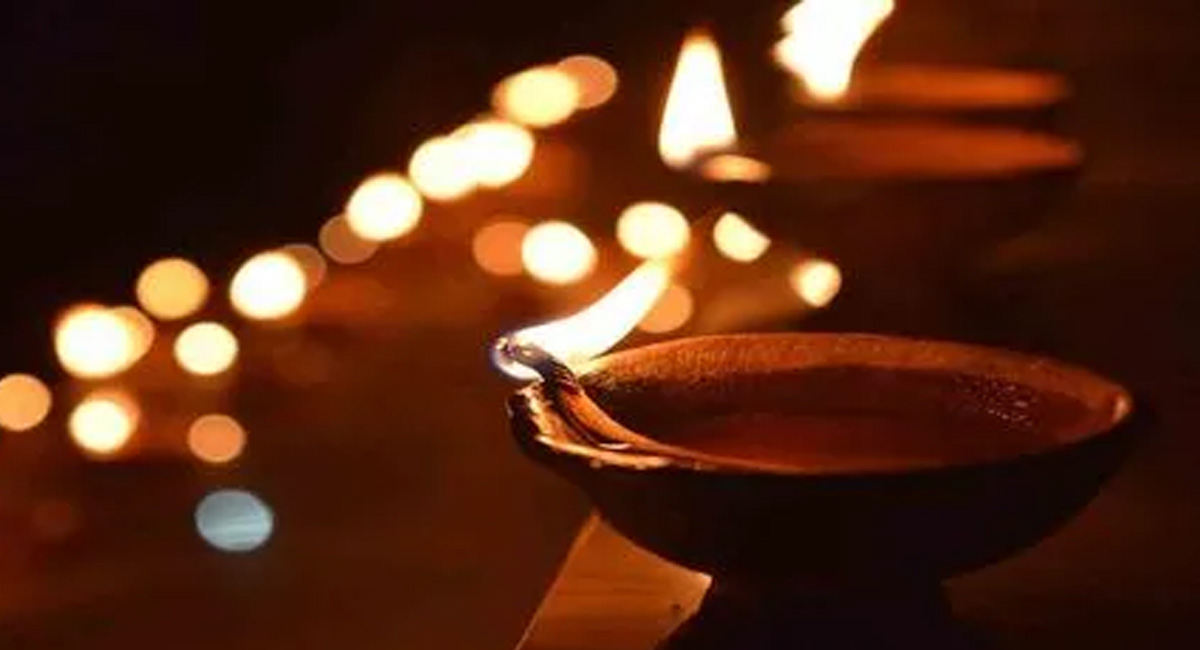 పౌర్ణమి రోజు ఇలా చేస్తే.. మీ విజయానికి తిరుగు ఉండదు!