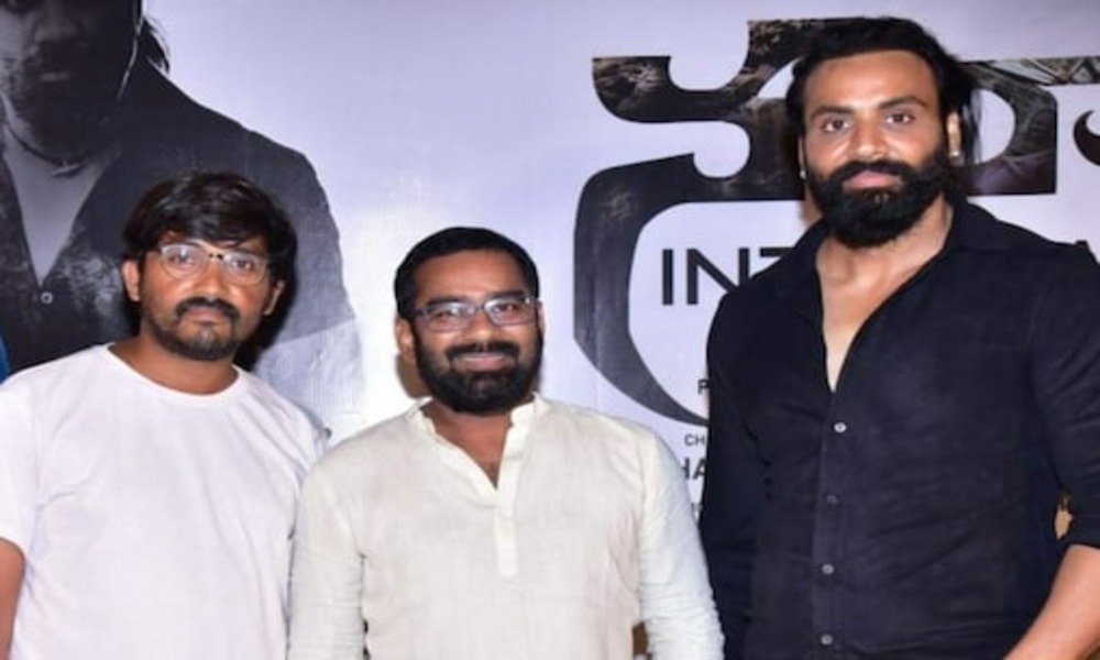 “నవాబ్” మూవీ కోసం 12 ఎకరాల్లో డంప్ యార్డ్ సెట్ … కే జి యఫ్ తరహాలో మ్యూజిక్ తో ఇంట్రో వీడియో