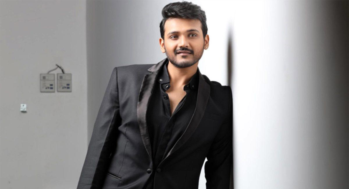 వామ్మో.. అప్పుడే రాజమౌళి సినిమాకు టెండర్ వేసిన బెల్లంకొండ గణేష్!