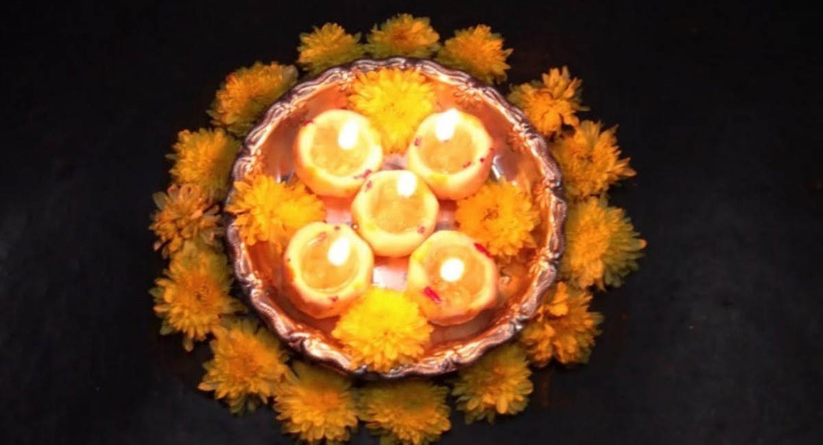 దేవుడి ముందు పిండి దీపం వెలిగించడం వల్ల ఏం జరుగుతుందో తెలుసా..?