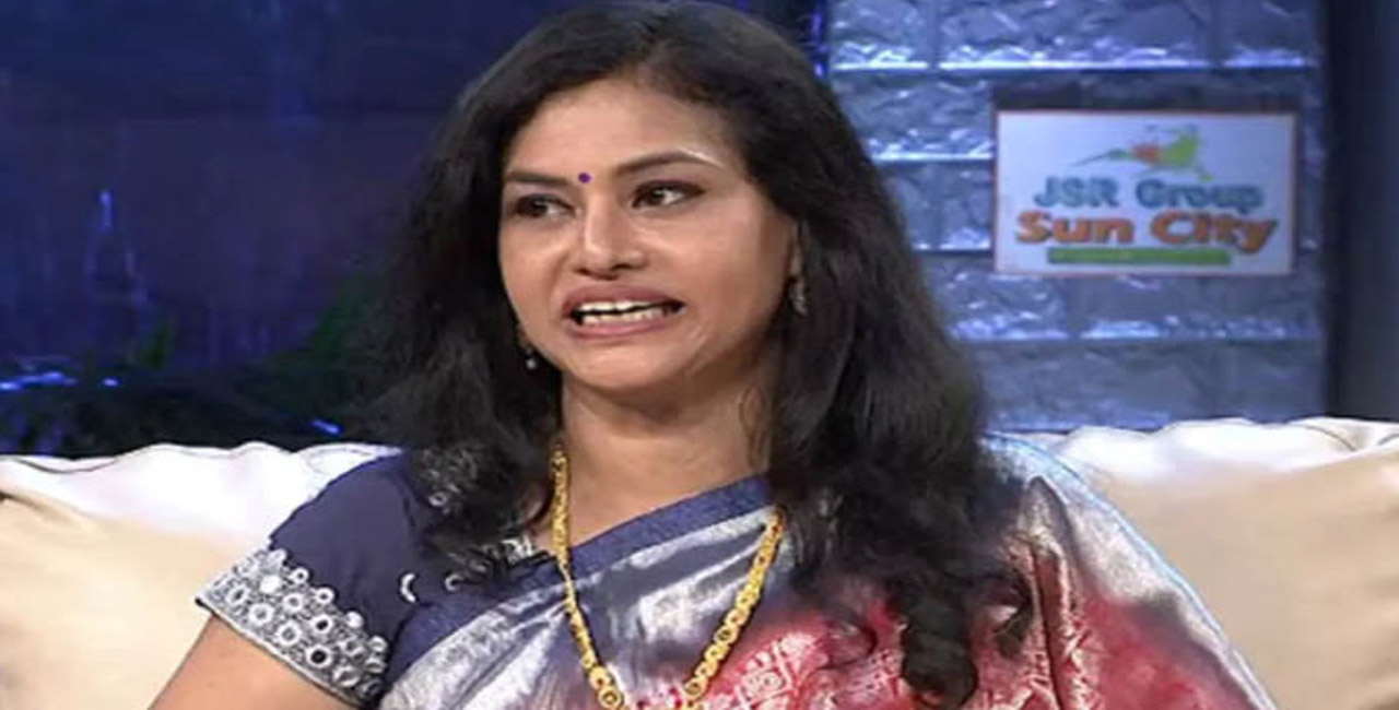 నటి లతా శ్రీ మేనల్లుడు టాలీవుడ్ హీరో అని మీకు తెలుసా.. ఇంతకు అతను ఎవరంటే?