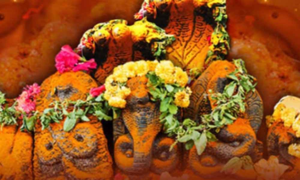 నేడే నాగుల చవితి.. పుట్టకు పాలు పోసే సమయంలో చేయాల్సిన ప్రార్థనలివే?