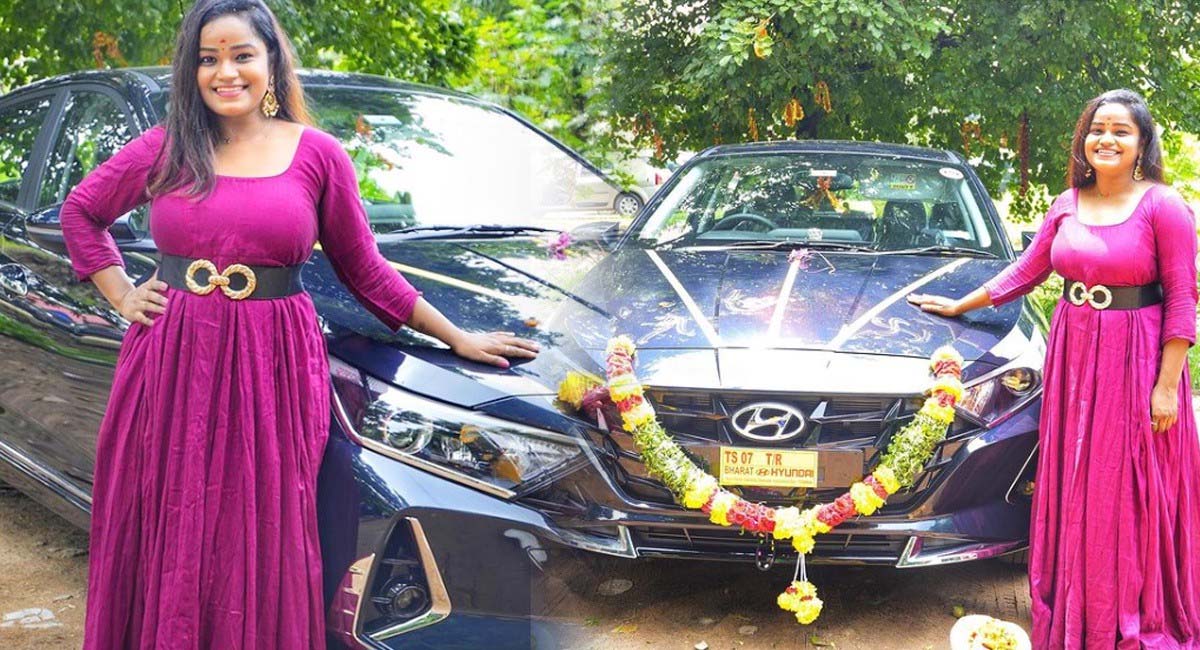 కాస్ట్లీ కారు కొన్న జబర్దస్త్ లేడీ ఆర్టిస్ట్…వైరల్ అవుతున్న ఫోటోలు..!