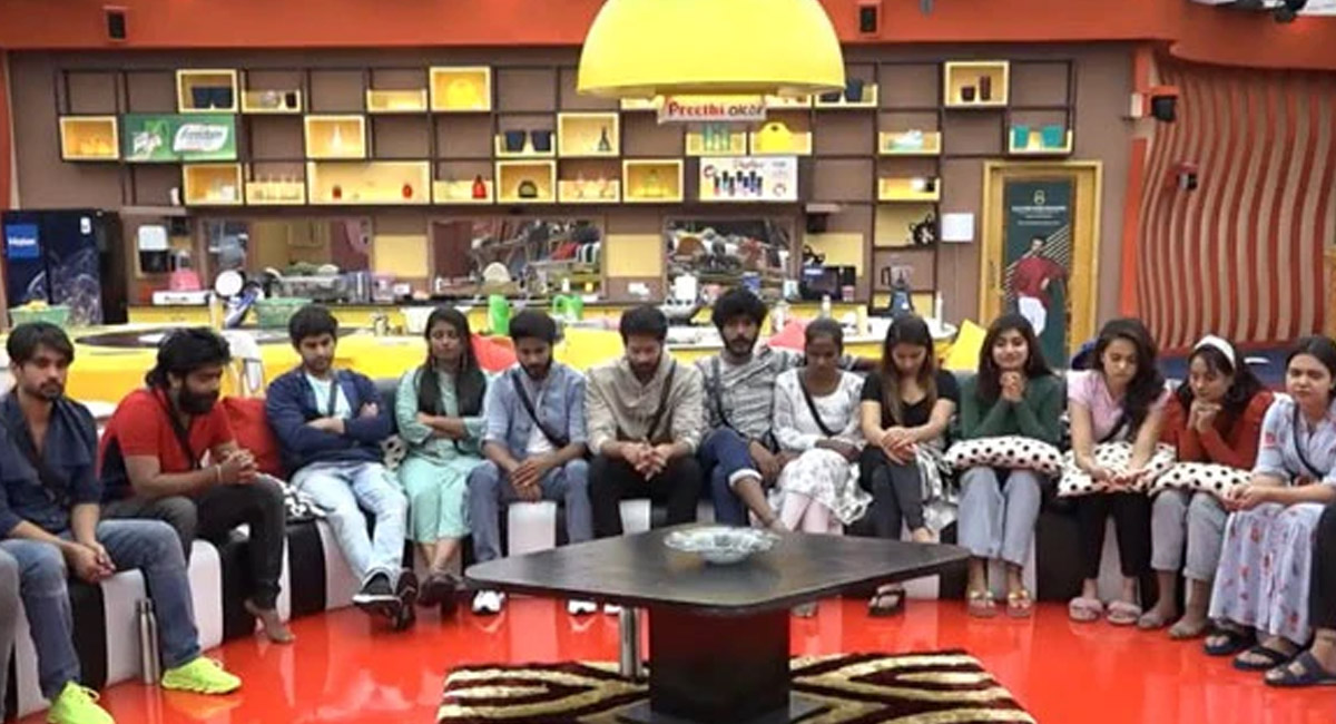 బిగ్ బాస్ తాజా ఎపిసోడ్ ఓటింగ్.. చివరి స్ధానంలో నిలిచిన ఆ ఇద్దరు కంటెస్టెంట్లు?