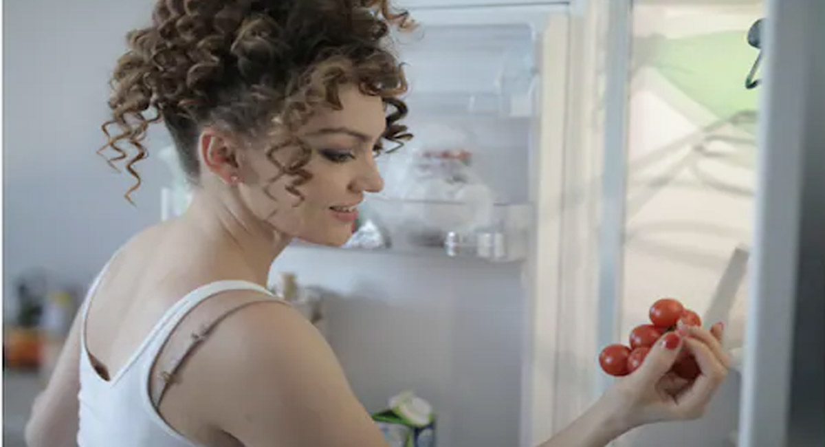 ఫ్రిజ్ లో ఇలాంటి కూరగాయలను, పండ్లను నిల్వ చేస్తున్నారా.? ఈ విషయాన్ని తప్పకుండా తెలుసుకోండి?