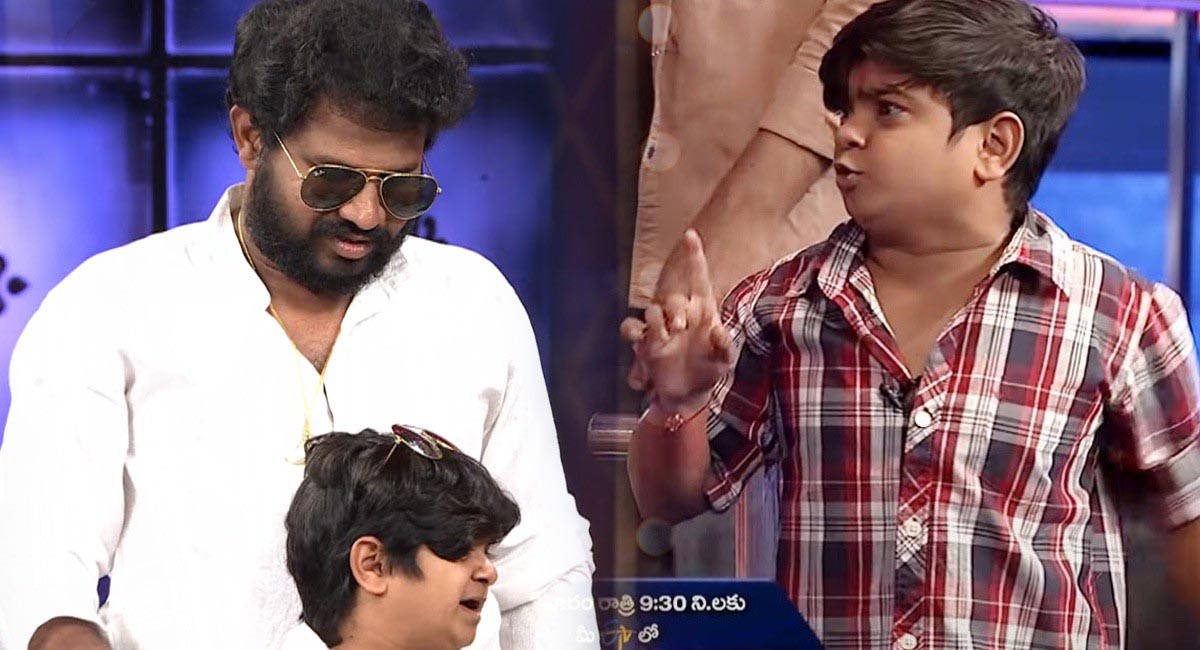 శృతిమీరిన హైపర్ ఆది పంచులు.. నరేష్ పై అలాంటి వ్యాఖ్యలు చేస్తూ..?