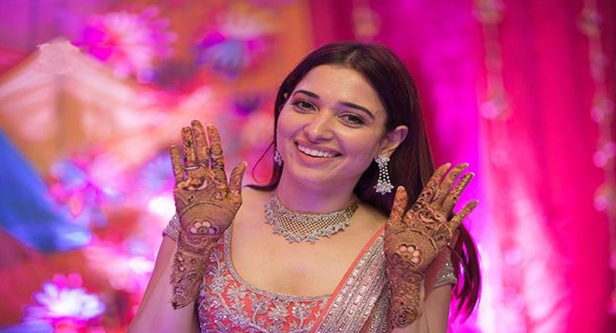 పెళ్ళి గురించి షాకింగ్ కామెంట్స్ చేసిన మిల్కీ బ్యూటీ.. త్వరలోనే పిల్లల్ని కట్టానంటూ?