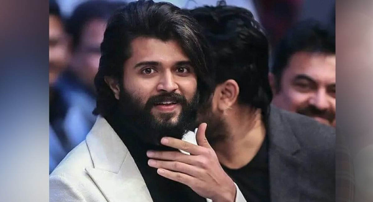 ఈ ఏడాది ఇండస్ట్రీకి హిట్ ఇద్దామని ప్రయత్నించ.. కుదరలేదు: విజయ్ దేవరకొండ