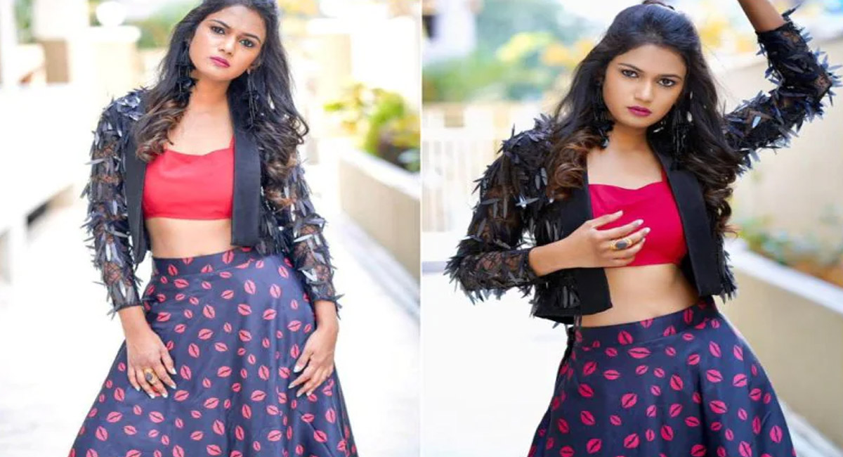 బిగ్ బాస్ బ్యూటీ అరియాన నెల సంపాదన ఎంతో తెలిస్తే షాక్ అవ్వాల్సిందే?