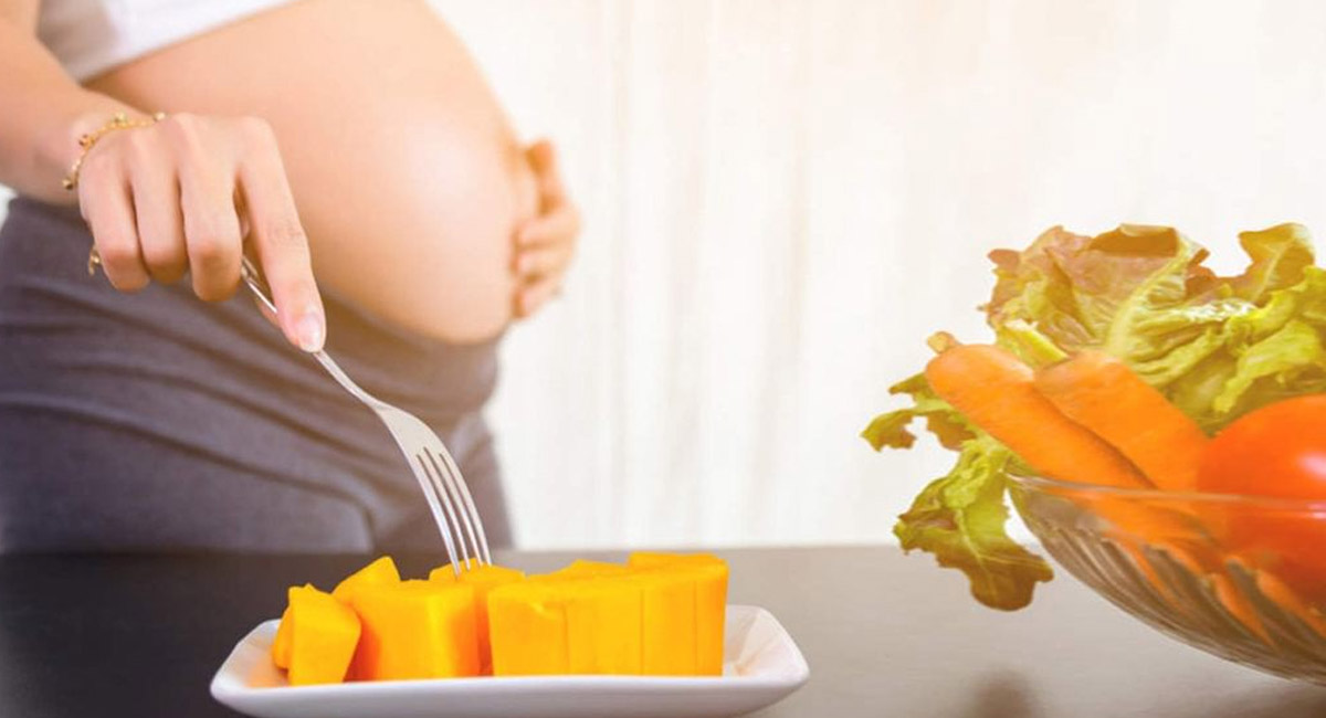 గర్భిణీ స్త్రీలు బొప్పాయి తినడం వల్ల గర్భస్రావం అవుతుందా.. నిపుణులు ఏమంటున్నారంటే?