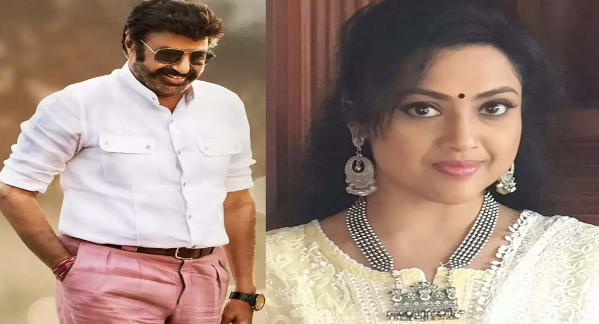 హీరోయిన్ మీనాతో ముద్దు విషయం బయట పెట్టిన బాలకృష్ణ…?