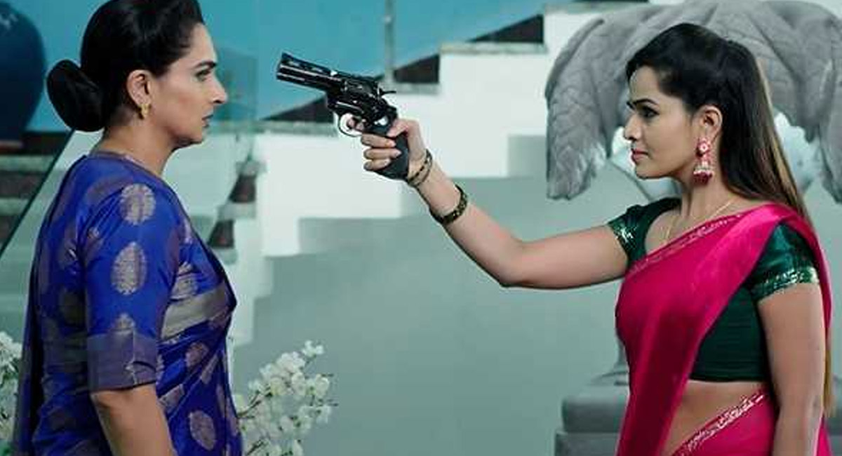 దీప పరిస్థితి చూసి కన్నీళ్లు పెట్టుకున్న డాక్టర్ బాబు.. సౌందర్యకు గన్ గురి పెట్టిన మోనిత!