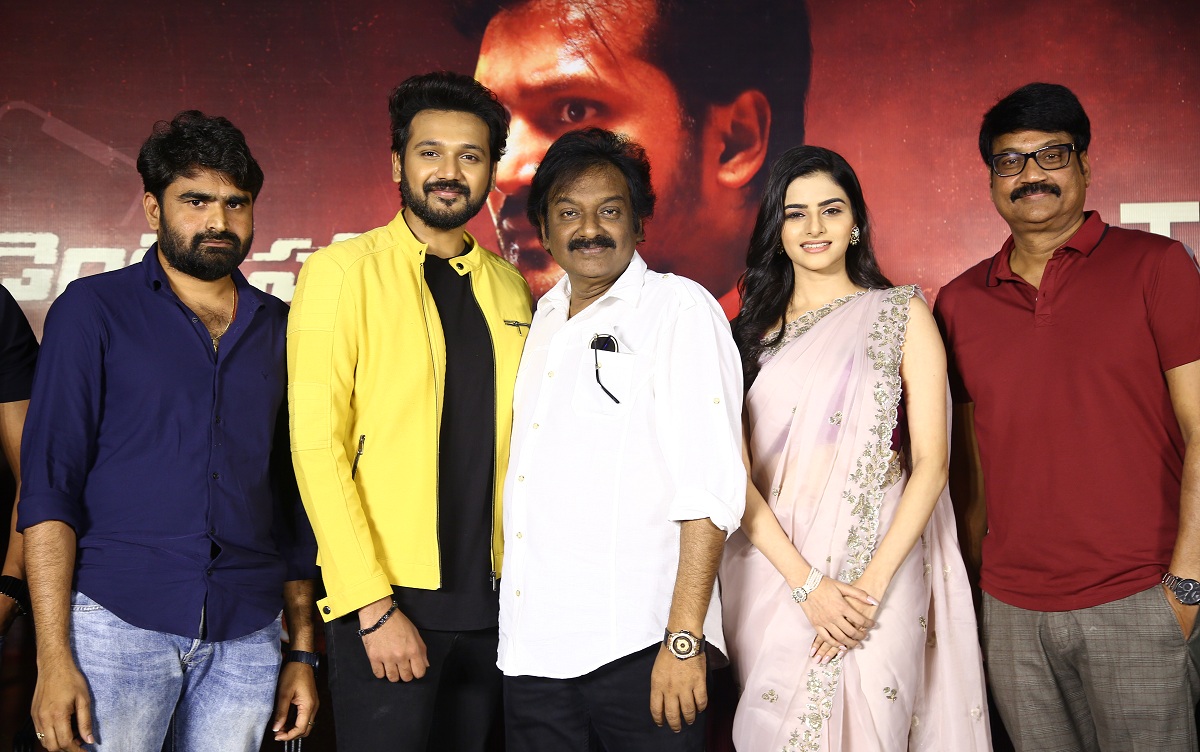 ”నేను స్టూడెంట్ సర్!’ టీజర్ లాంచ్ చేసిన స్టార్ డైరెక్టర్ వివి వినాయక్.