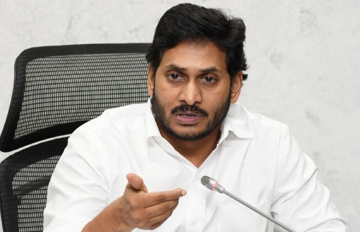వైసీపీ ఎమ్మెల్యే లలో మొదలైన గుబులు..