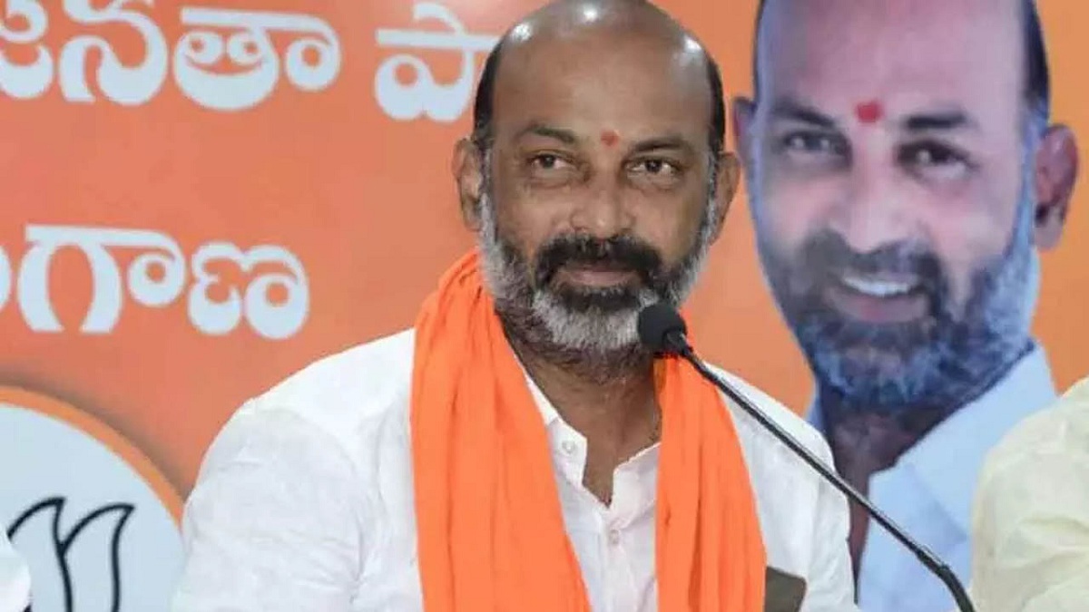 తగ్గేదే లే.! రేపటి సభకు వెళ్ళి తీరతానంటున్న బండి సంజయ్.!