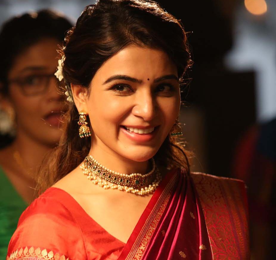 నా మనసు గాల్లో తేలుతున్నట్టుగా ఉంది : సమంత.