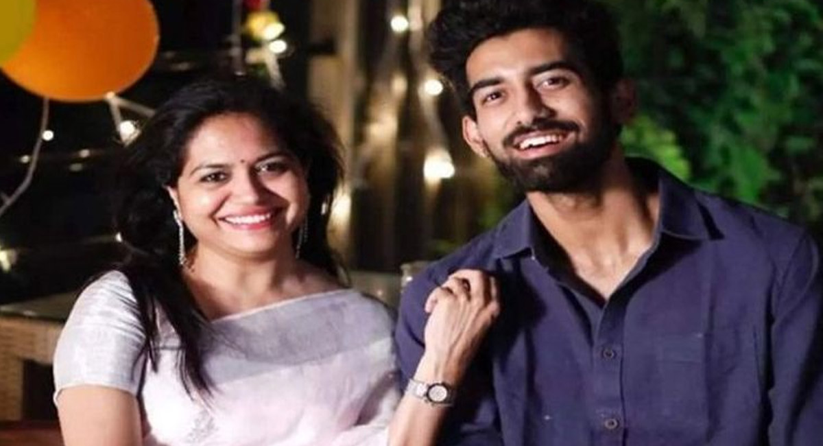 హీరోగా ఎంట్రీ ఇవ్వనున్న సింగర్ సునీత కుమారుడు.. నిర్మాత ఎవరంటే?