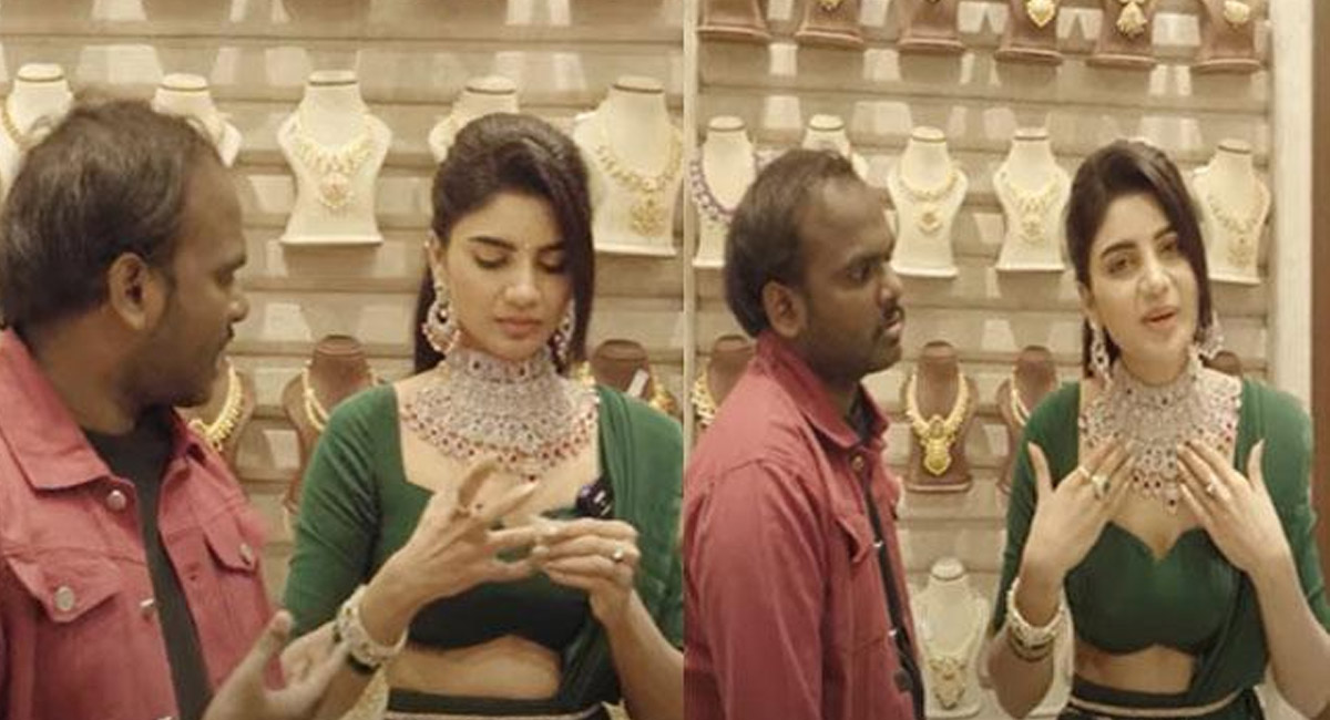 వర్ష పుట్టినరోజు కానుకగా అంత కాస్ట్లీ గిఫ్ట్ ఇచ్చిన ఇమ్మాన్యుయేల్..?