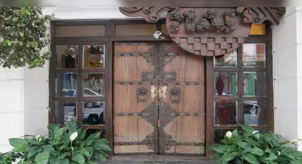 ఇంటి ప్రధాన గుమ్మం ముందు ఈ చిట్కాలు పాటిస్తే చాలు.. లక్ష్మీదేవి అనుగ్రహం మీ పైనే?