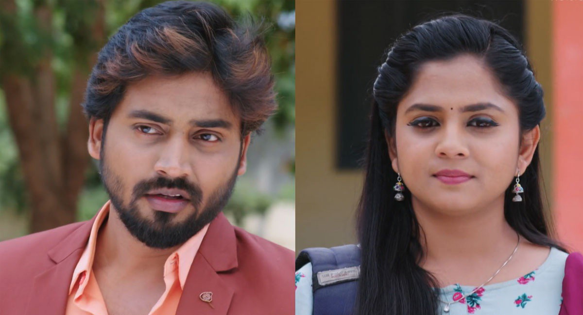 తన ఊరిలోకి అడుగుపెట్టి వసుధార…. జగతి ఇచ్చిన కానుకను వసు చేతిలో పెట్టిన రిషి!