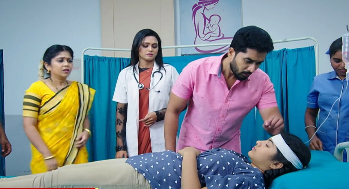 కూతురి ఆరోగ్యం గురించి ఆరా తీసిన కార్తిక్.. తండ్రిని చూసిన శౌర్య?