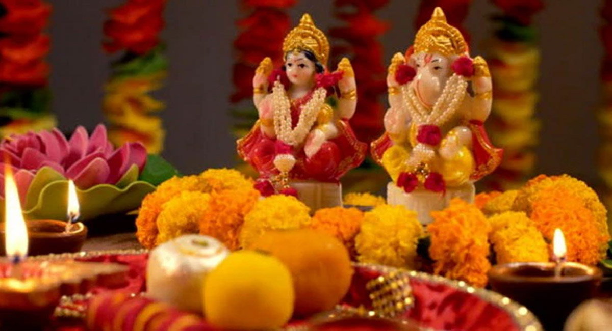 ఆర్థిక సమస్యలతో బాధపడుతున్నారా… కర్పూరంతో ఇలా చేస్తే చాలు ఇక డబ్బే డబ్బు!