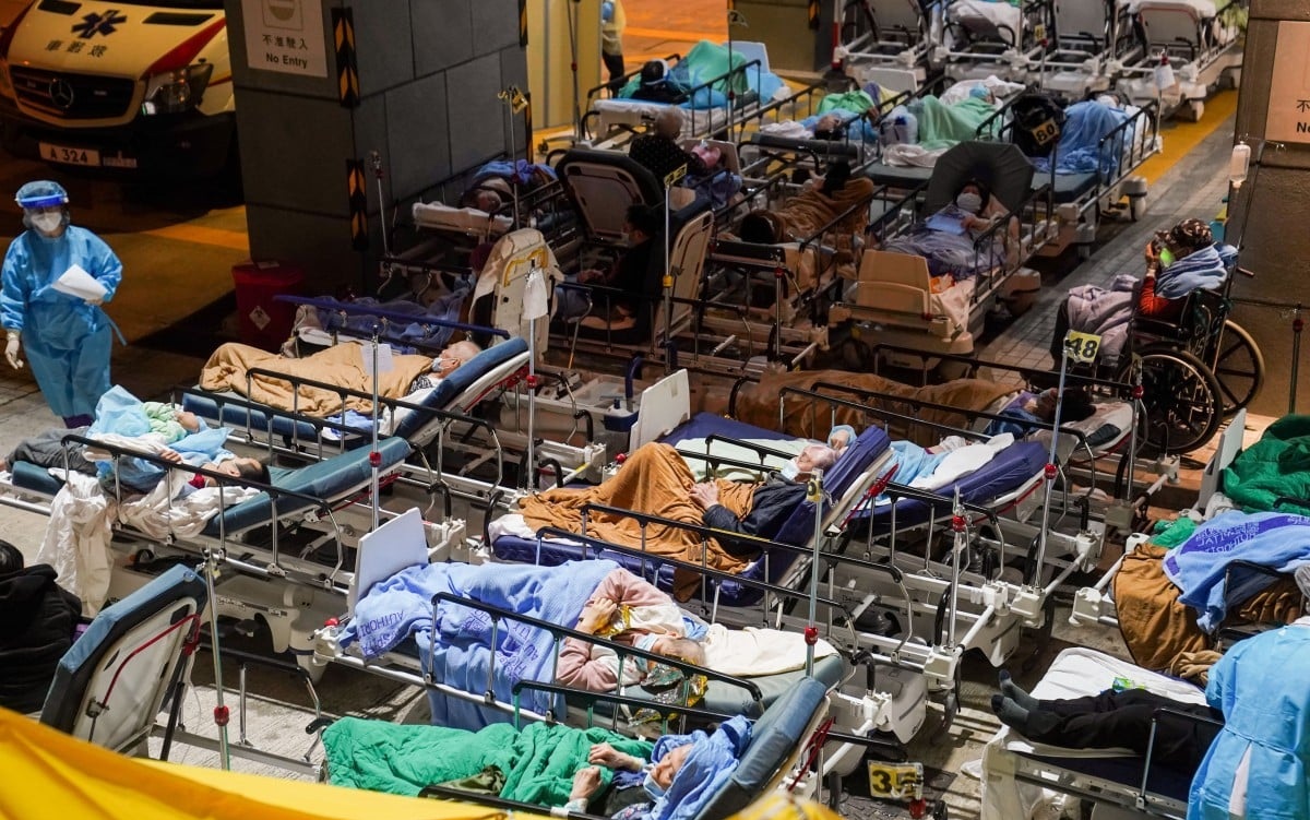 చైనాలో కోవిడ్.! శవాల గుట్టలట.! నిజమేనా.?