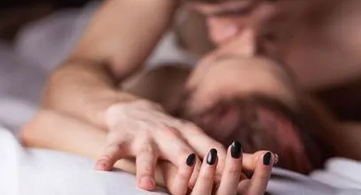 శృంగారంలో పాల్గొంటే చర్మంపై మొటిమలు ఏర్పడతాయా… ఇది ఎంతవరకు నిజం?