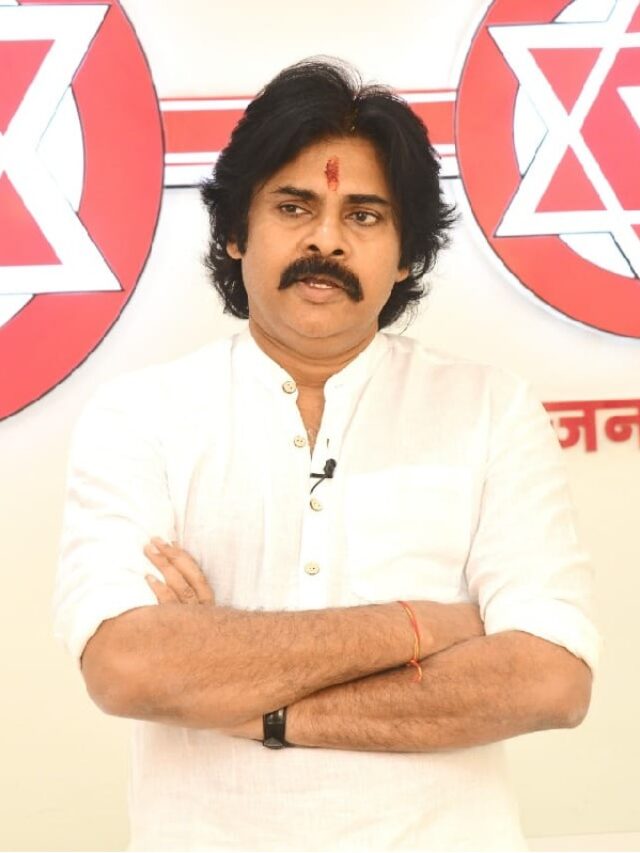 సినిమాల్లో సక్సెస్ రాజకీయాల్లో ఫెయిల్.. ఆ గుర్తింపు పవన్ కు దక్కడం లేదా?