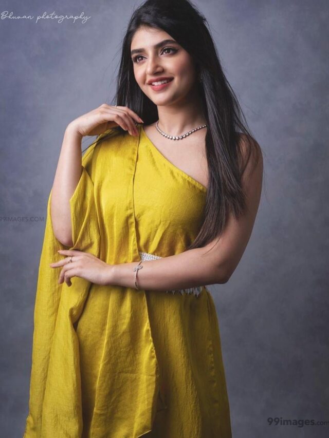 Sreeleela Makes Interesting Comments On Rashmika