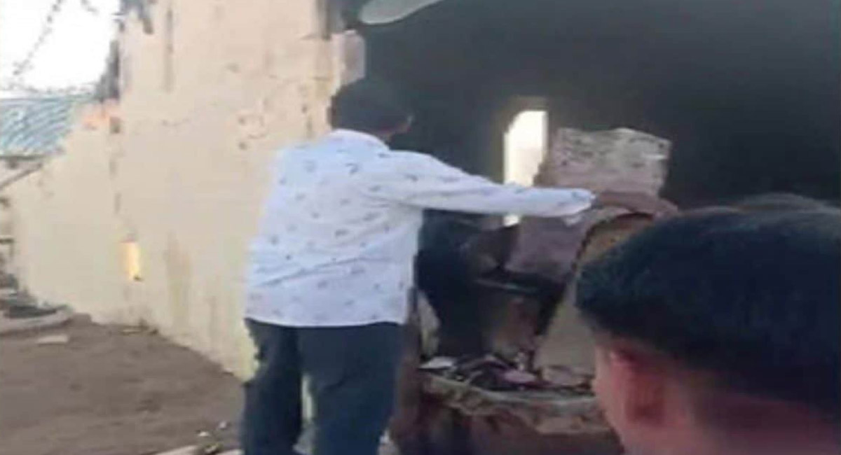 విషాదంతో ముగిసిన పెళ్లి వేడుక.. గ్యాస్ సిలిండర్ పేలడంతో ఐదుగురు సజీవ దహనం..?