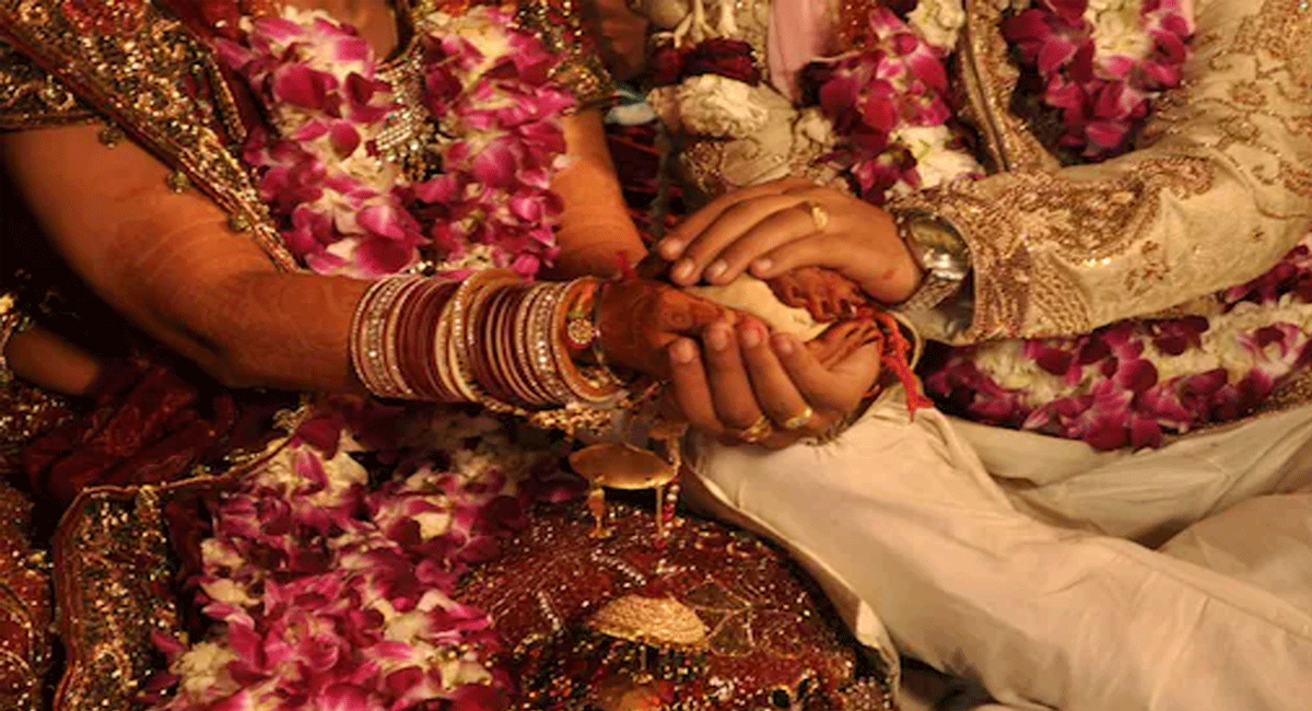 పెళ్లయిన మరుసటి రోజు భార్య మీద కంప్లైంట్ ఇచ్చిన పెళ్ళికొడుకు.. కారణం తెలిస్తే షాక్ అవ్వాల్సిందే?