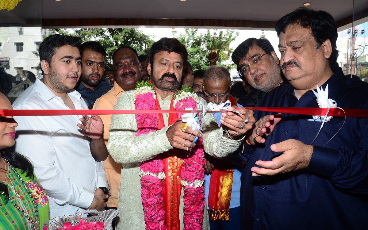 ‘తారకరామ’ థియేటర్ పునః ప్రారంభ కార్యక్రమంలో నందమూరి బాలకృష్ణ