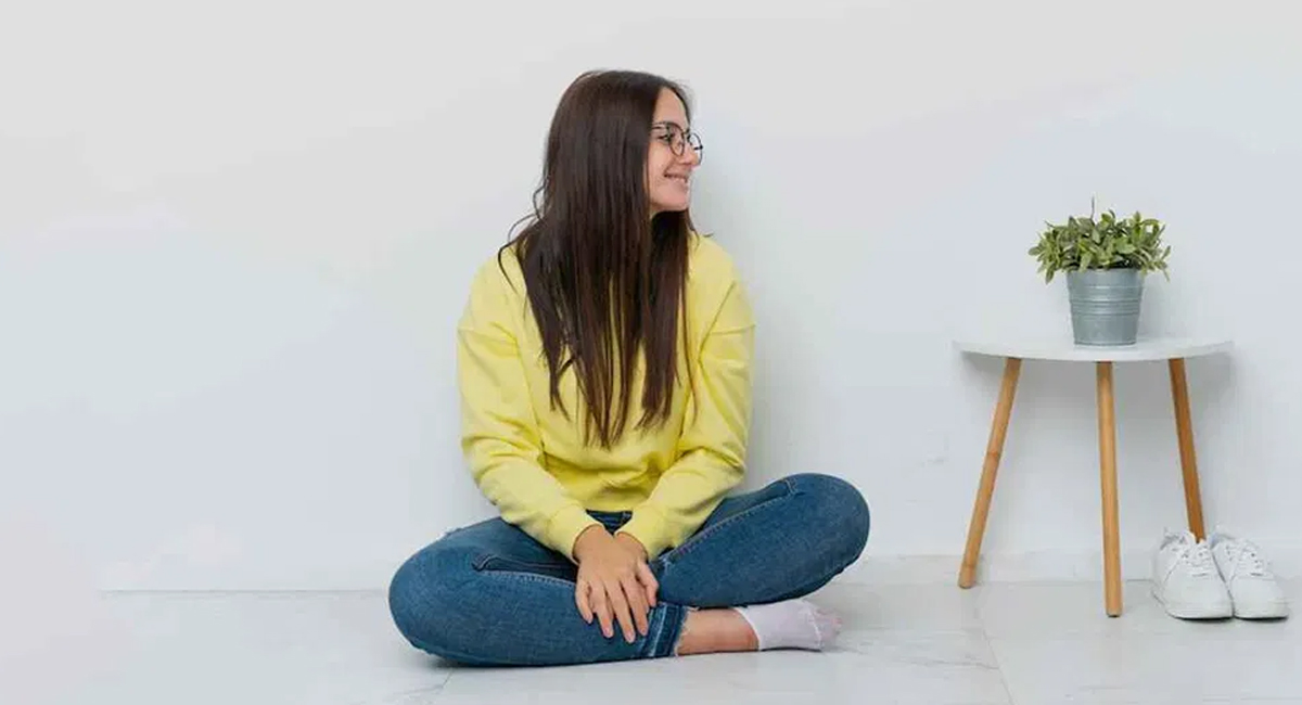 నేల పైన కూర్చోవడానికి ఆలోచిస్తున్నారా ఈ విషయం కనుక తెలిస్తే ఇకపై పైన అసలు కూర్చోరు!