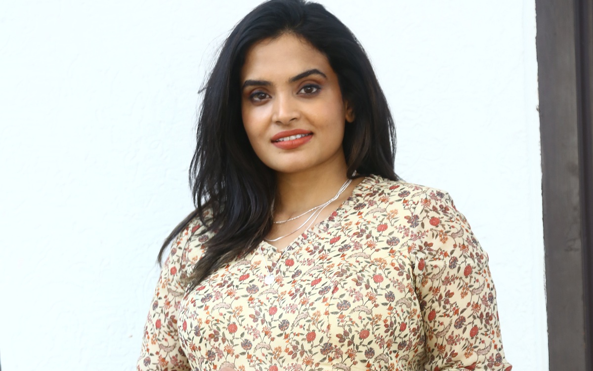 18 పేజెస్ సినిమాతో నన్ను చూసే విధానం మారిపోయింది – సరయు