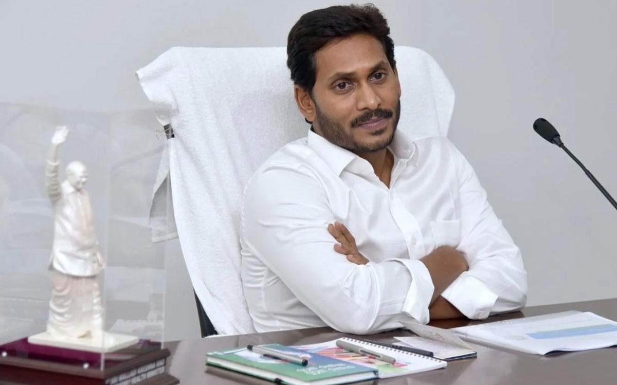 ఎన్టీఆర్ వైఎస్సార్ తర్వాత జగన్ మాత్రమే.. జగన్ పై సామాన్యుల రియాక్షన్ ఇదే!