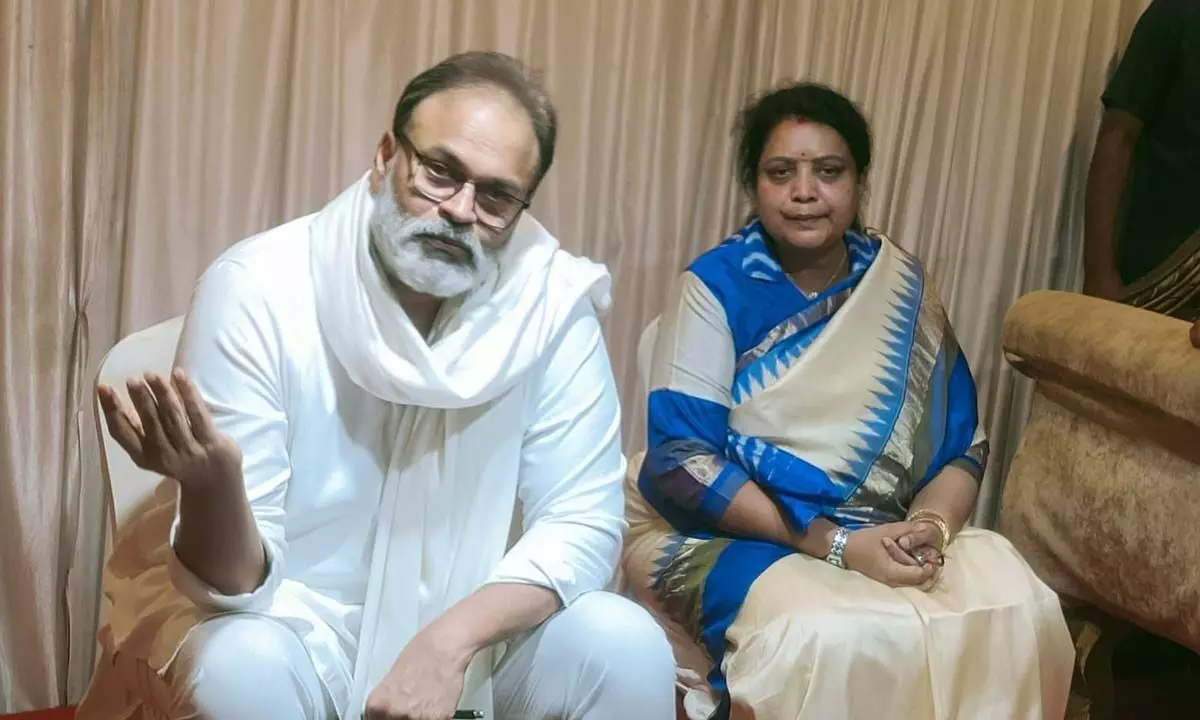 వైరల్ : తమ్మారెడ్డికి నాగబాబు ఒకే దెబ్బ రెండు పిట్టలు.!