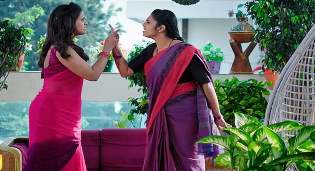 తన ఇంటికి శాశ్వతంగా తిరిగి వచ్చిన తులసి…. షాప్ లో నందు లాస్య?