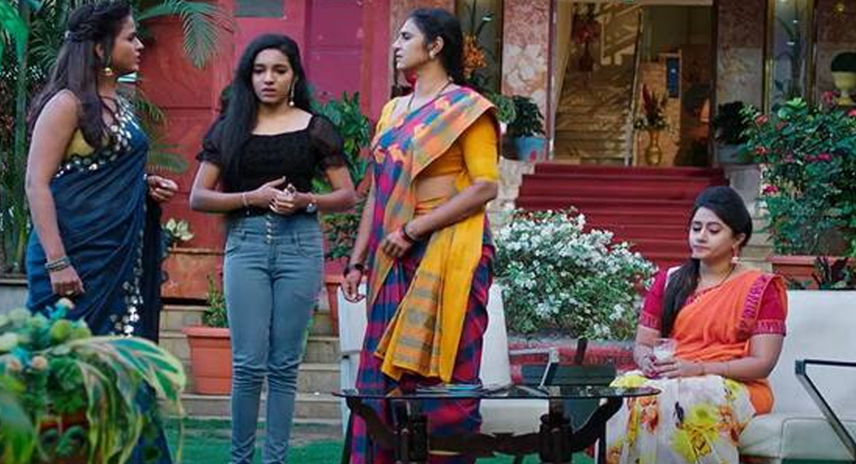 లాస్య మాయలో పడిన దివ్య…. దివ్యను చూసి షాక్ అయిన తులసి!