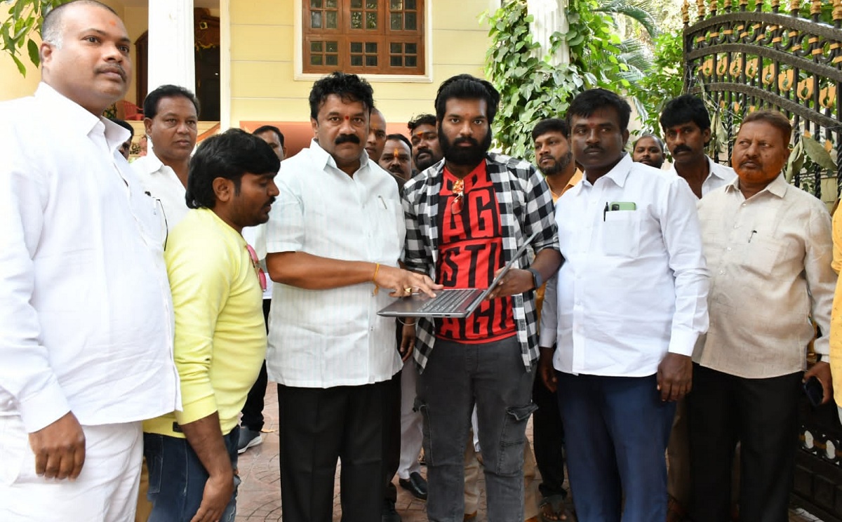 “బాలుగాడి లవ్ స్టోరీ” టీజర్ ను విడుదల: మినిస్టర్ తలసాని శ్రీనివాస్ యాదవ్